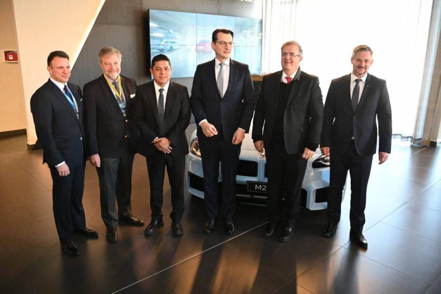 BMW presenta su nuevo proyecto a gobernador de SLP
