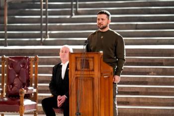 Zelenski urge en Londres a sus aliados a darle las 