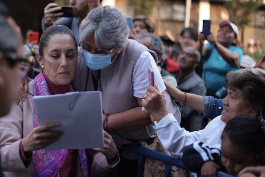 Sheinbaum responde a petición de mujer que tiró aspas a las vías del metro