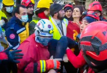 La ONU admite fracaso en ayuda a Siria tras sismo que dej&oacute; m&aacute;s de 33 mil muertos