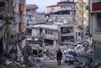 El sismo que golpe&oacute; Turqu&iacute;a y Siria deja m&aacute;s de 35 mil muertos