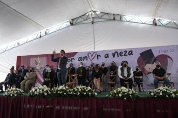 Este 14 de febrero se celebrarán bodas igualitarias en Neza, con rifas de lunas de miel y muebles