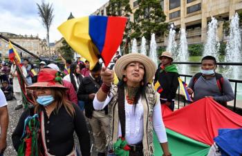 Simpatizantes de Petro salen a las calles para respaldar reformas sociales en Colombia
