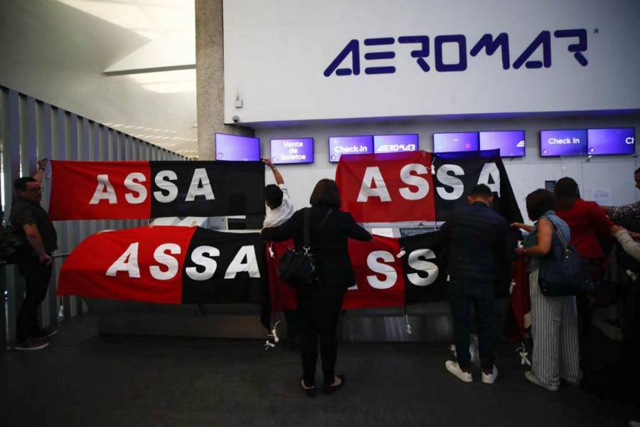 Trabajadores de Aeromar inician huelga en el AICM