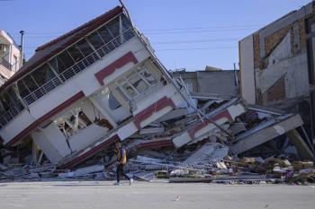 M&aacute;s de 41,000 personas murieron en el terremoto de Turqu&iacute;a y Siria
