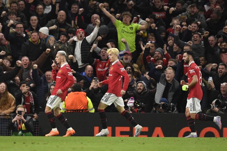 Manchester United deja en el camino al Barcelona en la Europa League