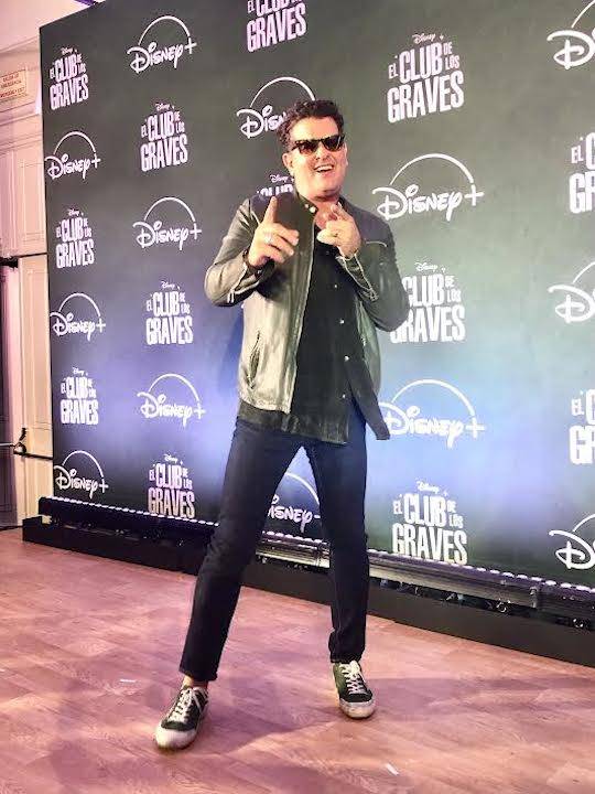 “Una emoción muy grande poder hacer una serie de Disney”: Carlos Vives