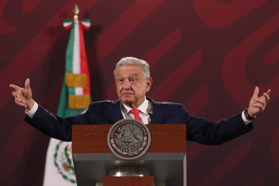 AMLO hablará con Musk; no le permitirá instalar planta de Tesla en Monterrey