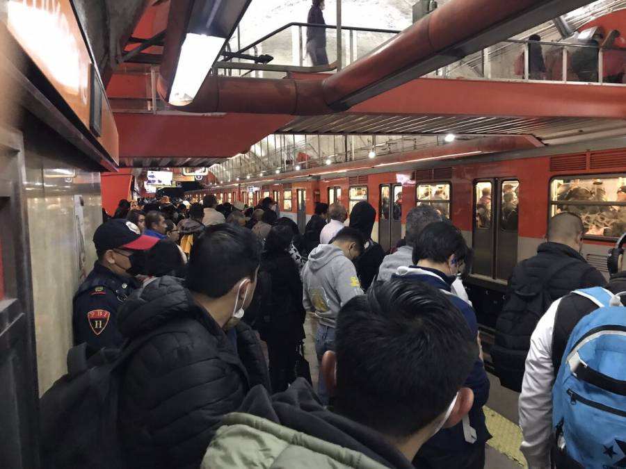 Caos en el Metro: reportan incidentes en trenes de Líneas 3 y 8