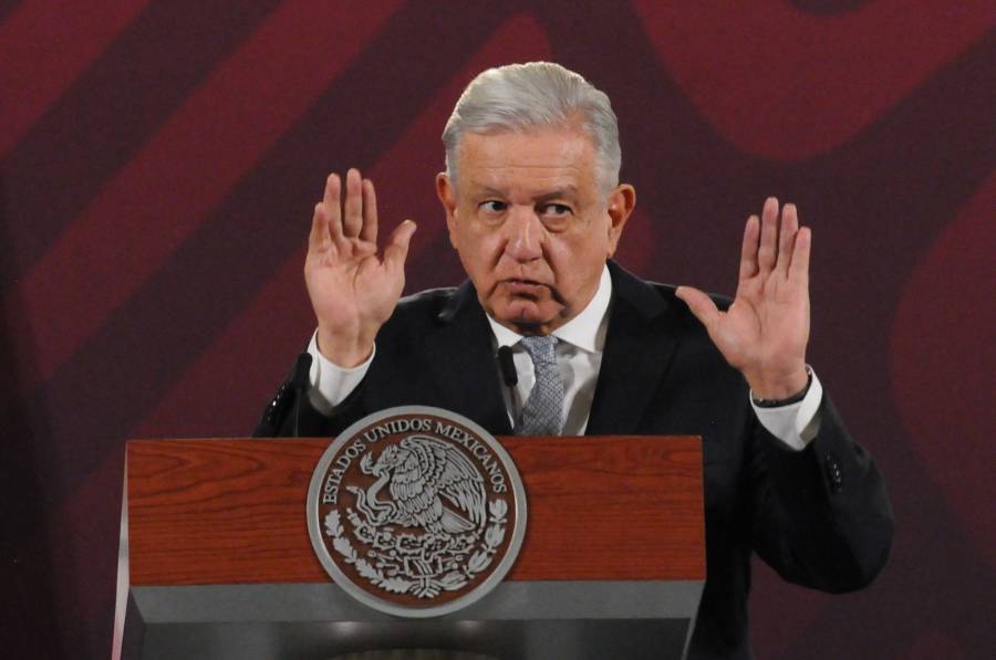 AMLO no descarta investigar vínculos del narco con autoridades de sexenios de Fox y Calderón