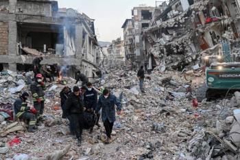Cifra de muertos tras terremoto en Turqu&iacute;a y Siria supera los 50 mil