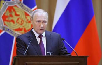 Putin firma ley que suspende tratado con EEUU sobre control de armas nucleares