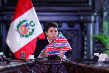 Fiscal&iacute;a peruana pide ampliar detenci&oacute;n de Pedro Castillo en investigaci&oacute;n por corrupci&oacute;n