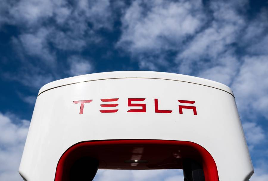 Se generarán 6 mil empleos con la entrada de Tesla a México; se está considerando la instalación de una fábrica de baterías eléctricas