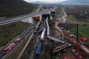 Choque de trenes en Grecia deja por lo menos 43 personas fallecidas
