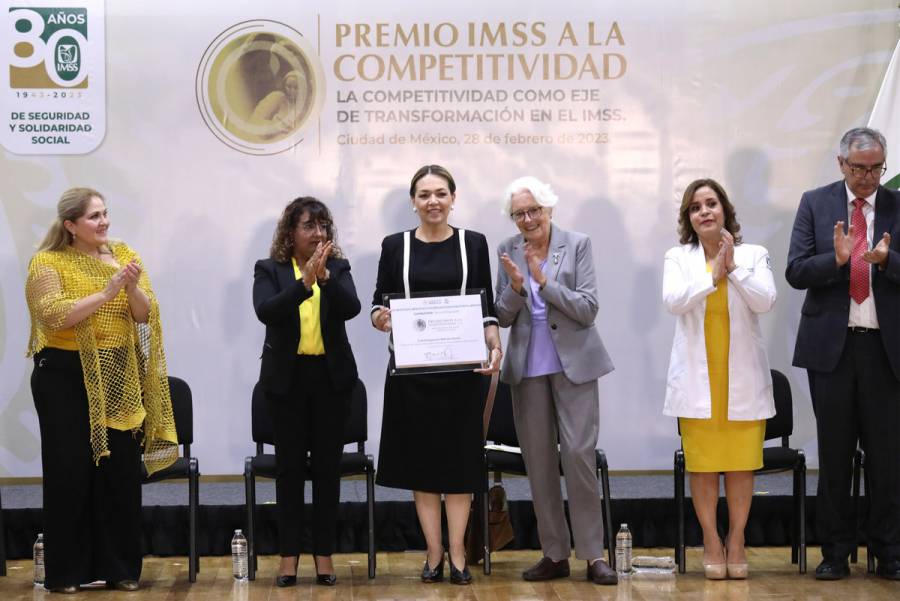 Entrega IMSS Premio a la Competitividad 2022 a unidades con excelencia