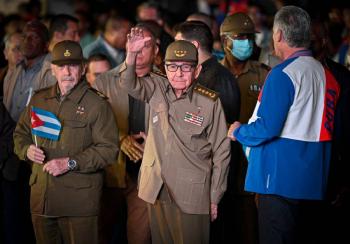 A 10 a&ntilde;os de la muerte de Hugo Ch&aacute;vez, Ra&uacute;l Castro viaja a Venezuela