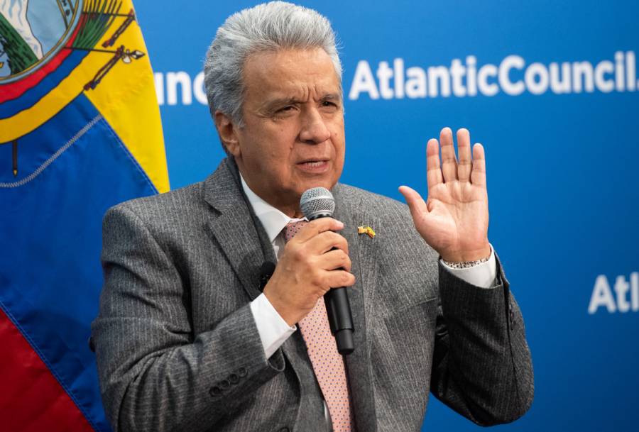 Fiscalía de Ecuador pide arresto domiciliario para expresidente Lenín Moreno por corrupción