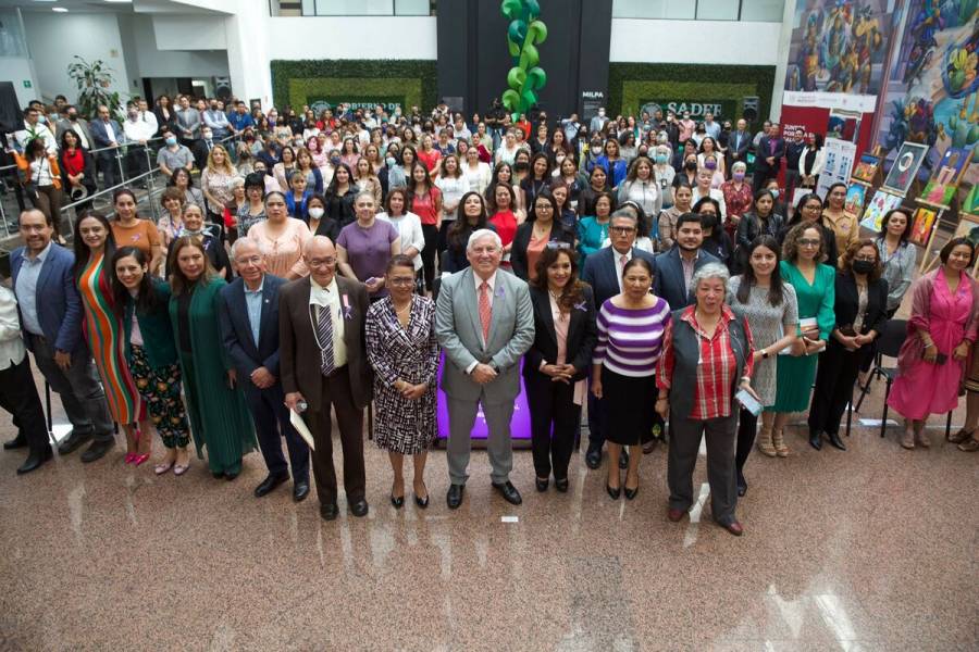 Agricultura destaca participación de mujeres en ciencia e investigación del sector primario