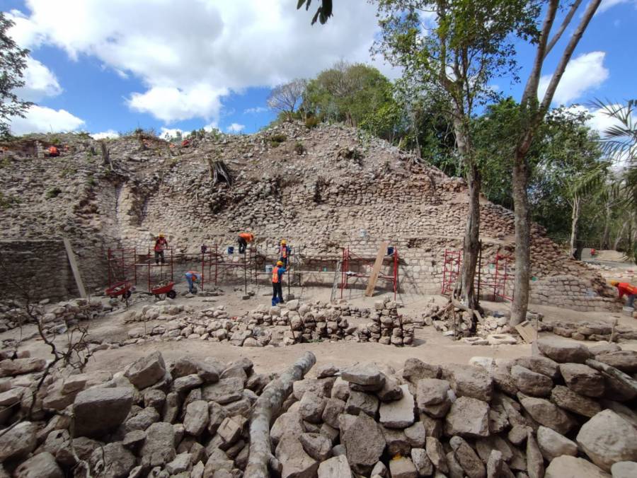 AMLO supervisó obras del Tren Maya en Chetumal, le acompañó la gobernadora Mara Lezama