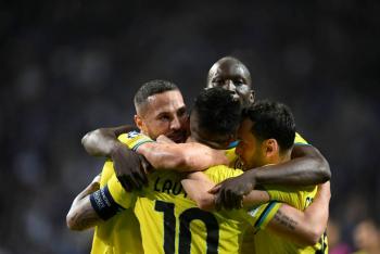 Inter resiste en Oporto y se mete en cuartos de la Champions