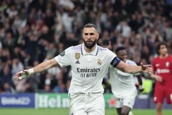 Benzema sentencia al Liverpool y lleva al Real Madrid a cuartos de Champions League