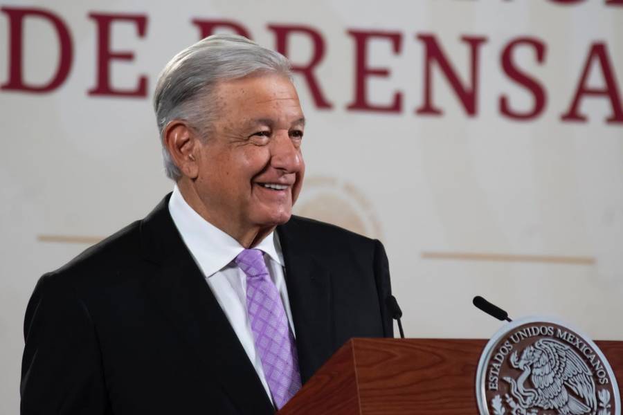 Peso resiste a crisis de bancos en EU: AMLO