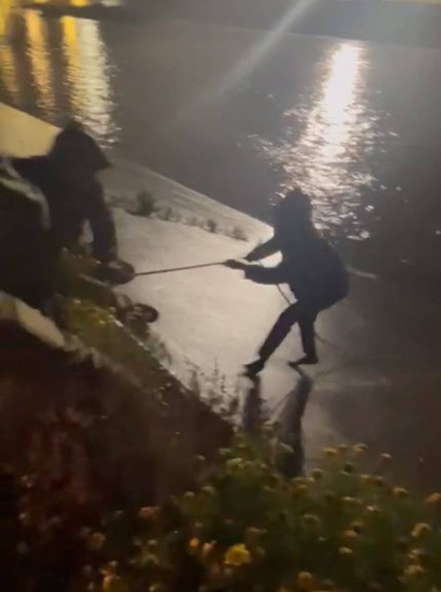 Rescatan a familia de Angola que estaba en riesgo de ahogarse en el R&iacute;o Tijuana
