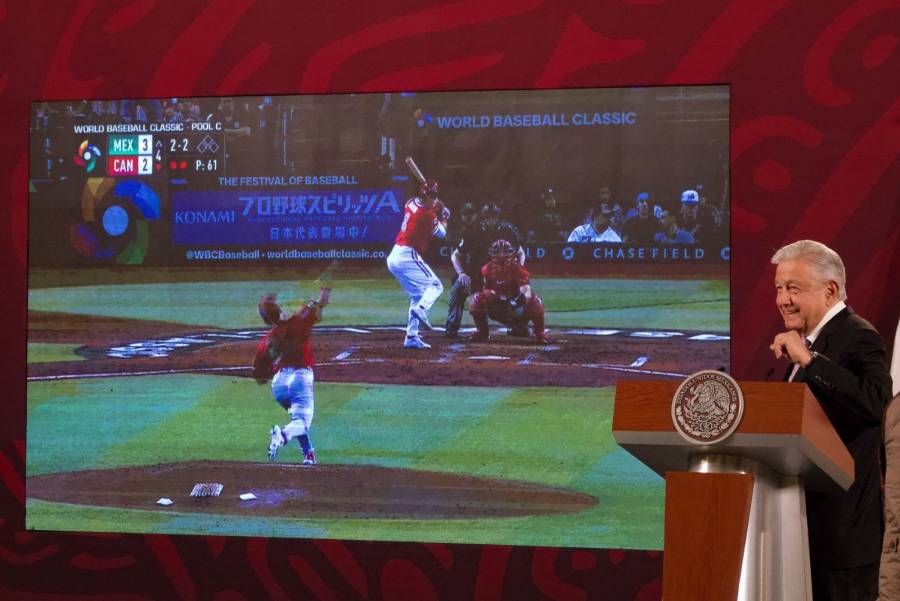 AMLO celebra nuevo triunfo de Selección Mexicana de béisbol