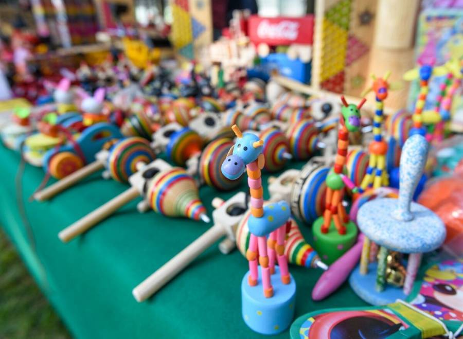 ¿Cuánto aporta el comercio de artesanías mexicanas al PIB nacional?