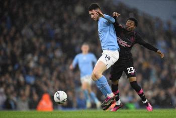 Manchester City aplasta 6-0 al 'segunda' Burnley en cuartos de Copa