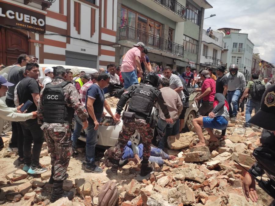 Van 15 fallecidos por sismo en frontera de Ecuador y Perú