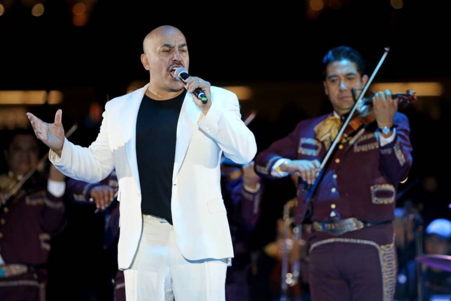 Lupillo Rivera cancela conciertos tras operación de emergencia