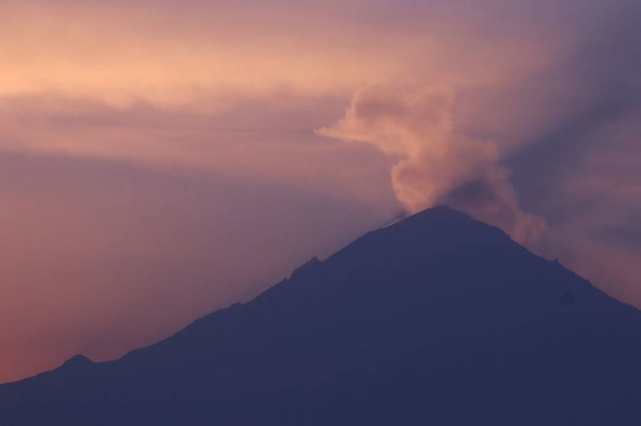 Alertan por caída de ceniza de Volcán Popocatépetl en CDMX