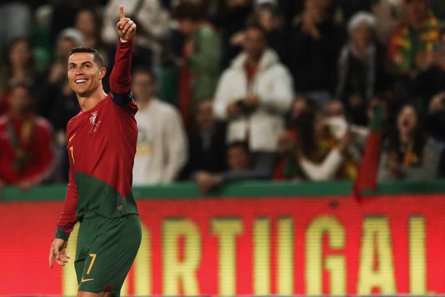 CR7 celebra su récord de internacionalidades con doblete ante Liechtenstein