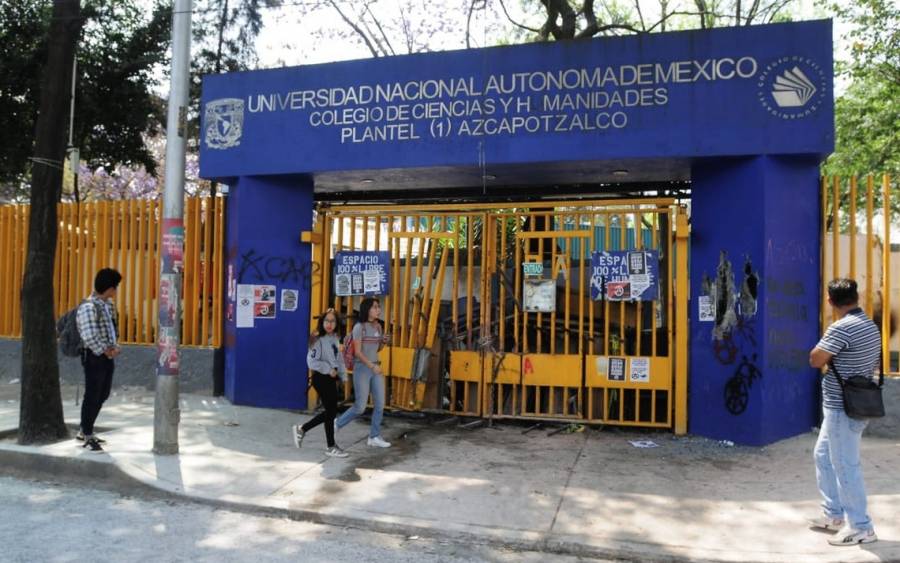 Toman instalaciones de CCH Azcapotzalco, piden justicia por caso de abuso sexual