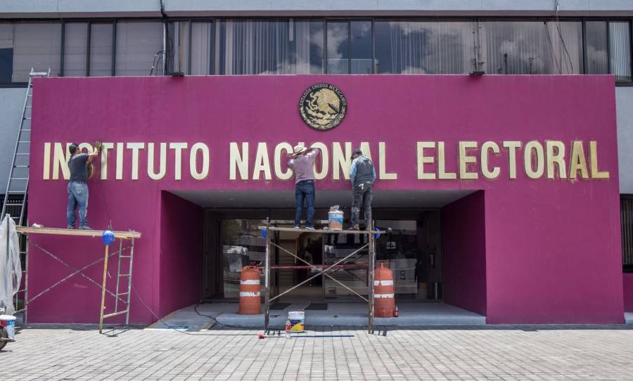 Perfiles de los 20 finalistas a consejeros del INE