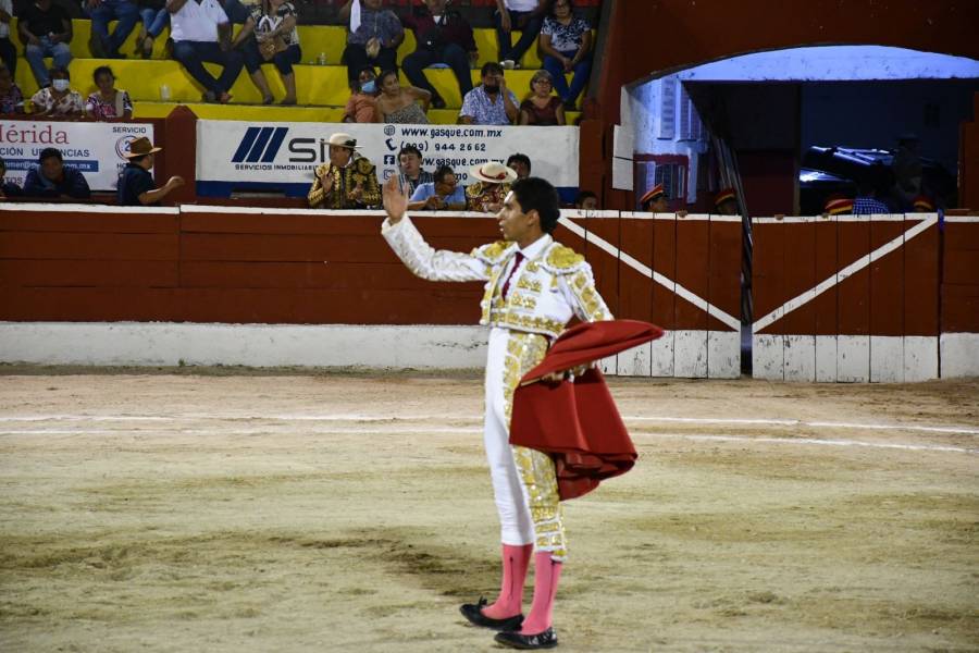 TRIUNFA HÉCTOR GUTIERREZ EN MÉRIDA, YUCATÁN