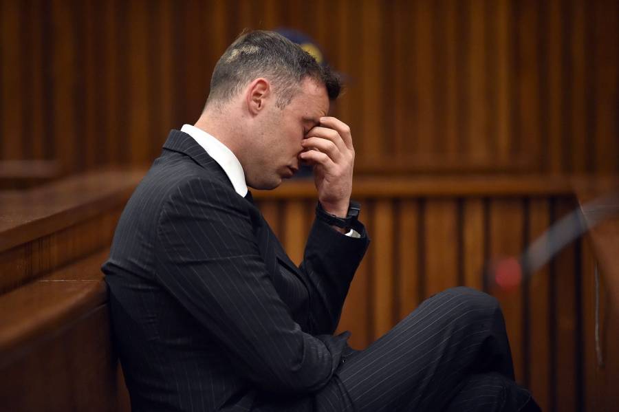 Pistorius seguirá en prisión tras el rechazo de su libertad condicional