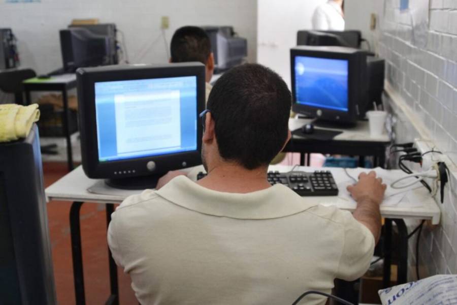 INEA atiende a más de 15 mil internos en centros de readaptación social: SEP