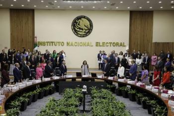 Taddei Zavala est&aacute; a favor de revisar el presupuesto del INE