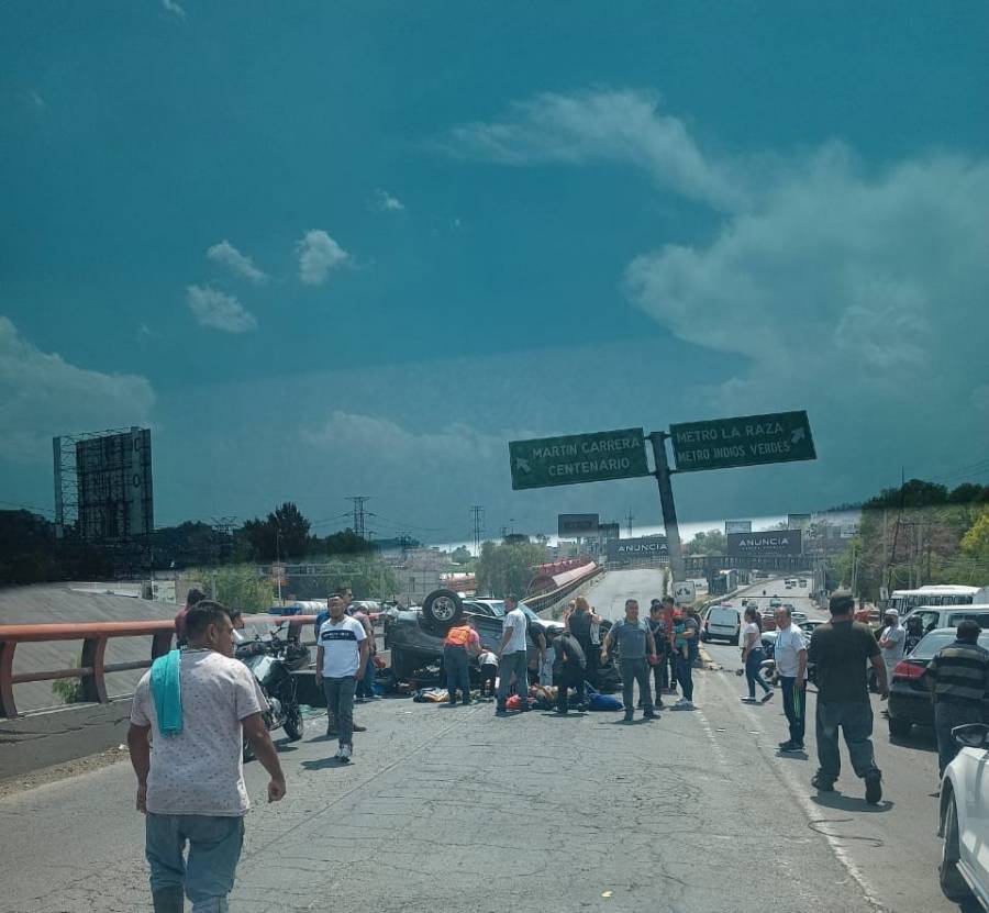Choque en la México-Pachuca deja un muerto y 10 lesionados