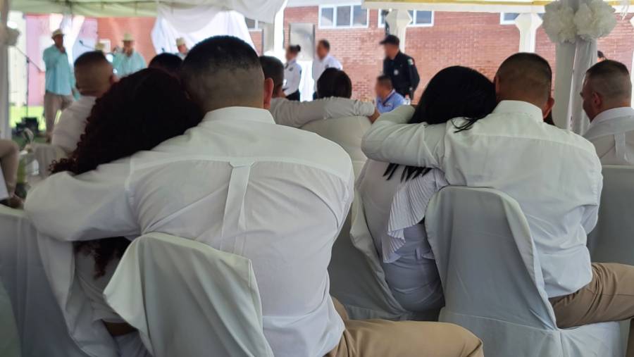 Centros Federales de Reinserci&oacute;n Social llevan a cabo matrimonios y bautizos para regularizar situaci&oacute;n civil de las personas
