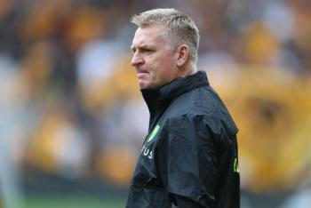 Leicester nombra a Dean Smith como entrenador hasta final de temporada