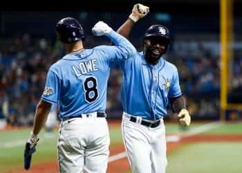 Las Rayas de Tampa Bay hilan 9 victorias en inicio hist&oacute;rico de temporada