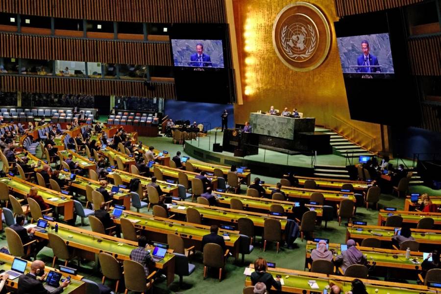 La ONU estudia si va a continuar trabajando en Afganistán