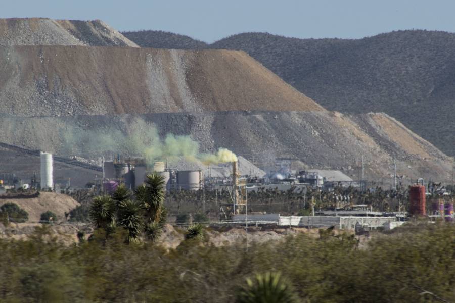 Actividad industrial avanzó un 0.7% en febrero, según el INEGI