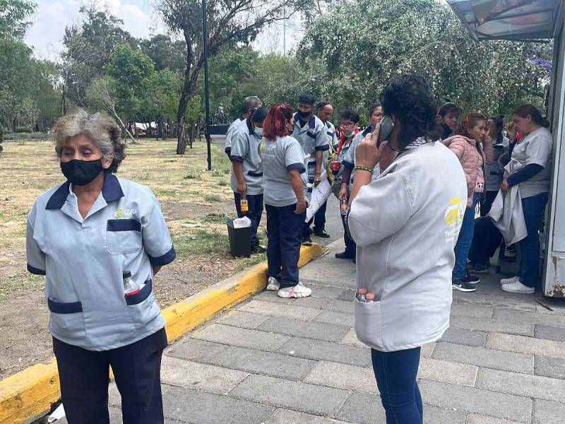 Empleados de la empresa Rollimp se manifiestan por falta de pago