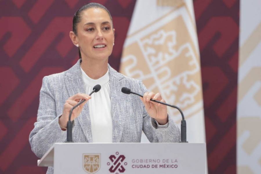 Sheinbaum acusa “clasismo” de la oposición por críticas al concierto de Rosalía en el Zócalo