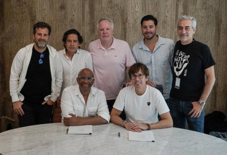 Sergio George firma con Sony Music y alista un innovador álbum